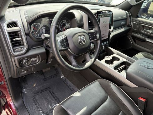 Used 2023 RAM 1500 Laramie AWD/4WD image 9