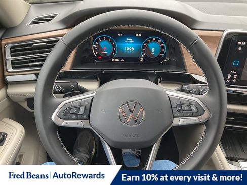 New 2026 Volkswagen Atlas SE image 13
