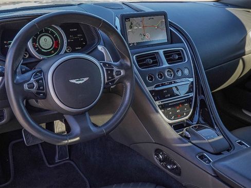 Used 2020 Aston Martin DB11 Volante image 3