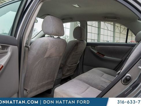 Used 2005 Toyota Corolla image 14