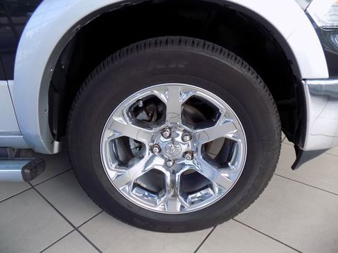 Used 2016 RAM 1500 Laramie w/ Convenience Group RWD image 12