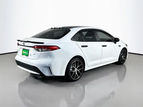 Used 2022 Toyota Corolla LE FWD image 10