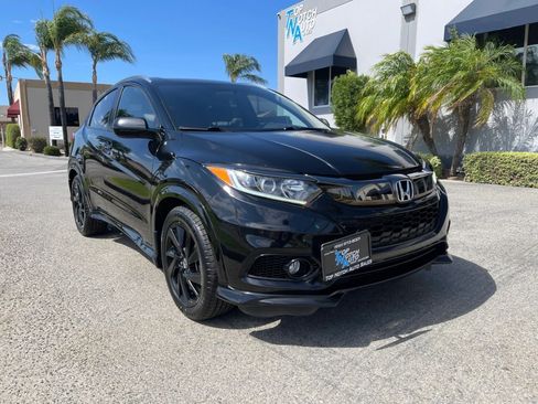 Used 2022 Honda HR-V Sport image 3