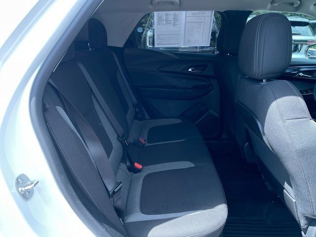 Used 2025 Chevrolet TrailBlazer LS w/ LS Convenience Package AWD/4WD image 25
