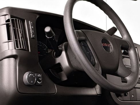 Used 2024 GMC Savana 2500 Work Van w/ Driver Convenience Package image 19