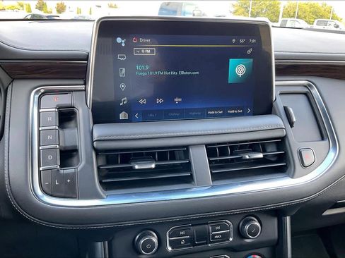 Used 2022 Chevrolet Tahoe LT w/ Luxury Package image 36