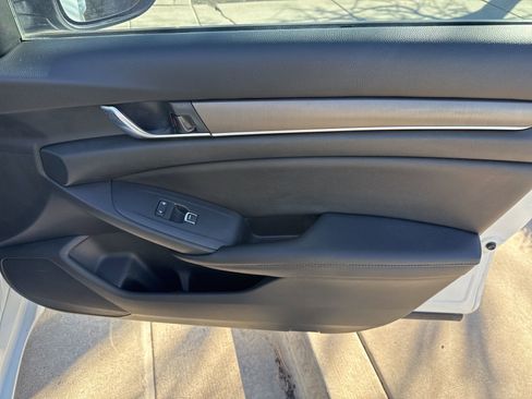 Used 2020 Honda Accord LX image 30
