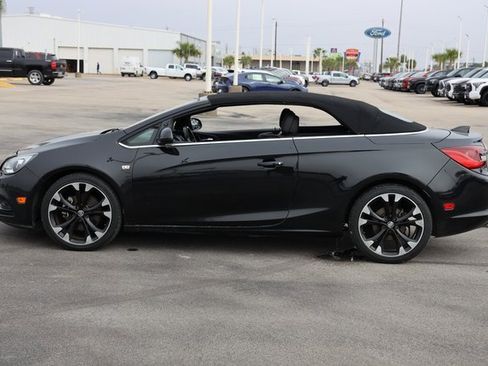 Used 2019 Buick Cascada Sport Touring w/ Dark Effects Package image 5