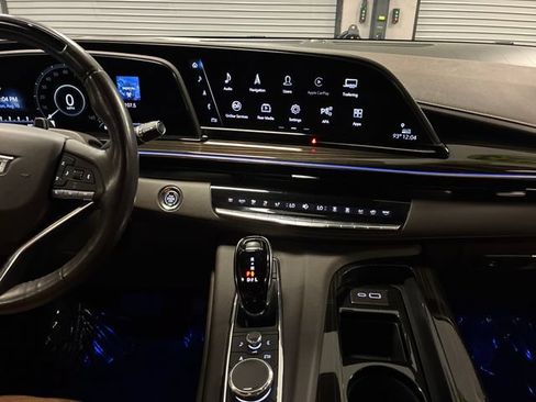 Certified 2023 Cadillac Escalade Sport w/ LPO, ONYX Package AWD/4WD image 20