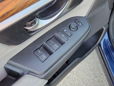 Used 2018 Honda CR-V EX image 14