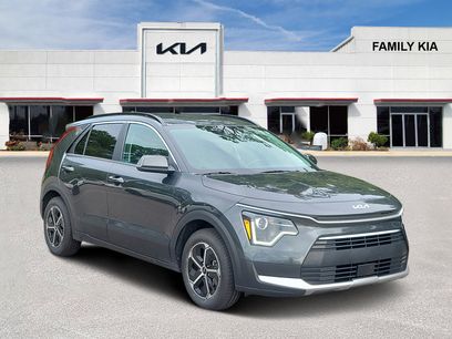 Certified 2025 Kia Niro EX