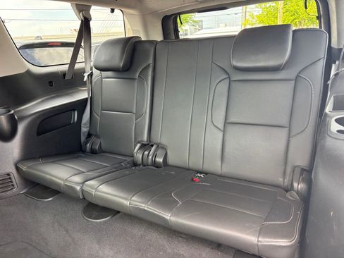 Used 2019 GMC Yukon XL SLT AWD/4WD image 16