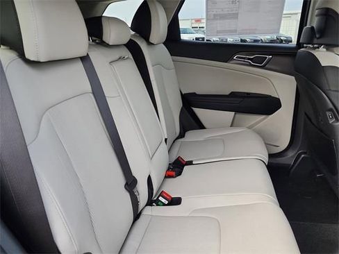 New 2026 Kia Sportage EX FWD image 17
