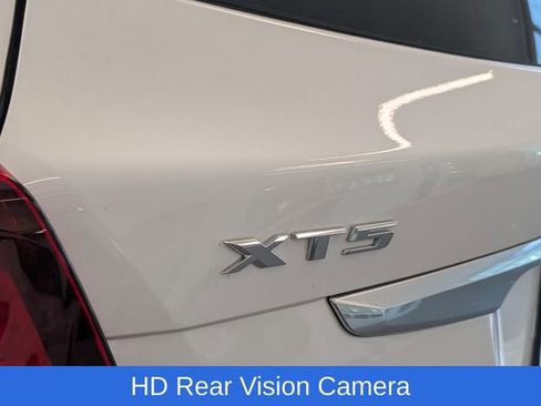Used 2022 Cadillac XT5 Premium Luxury image 10