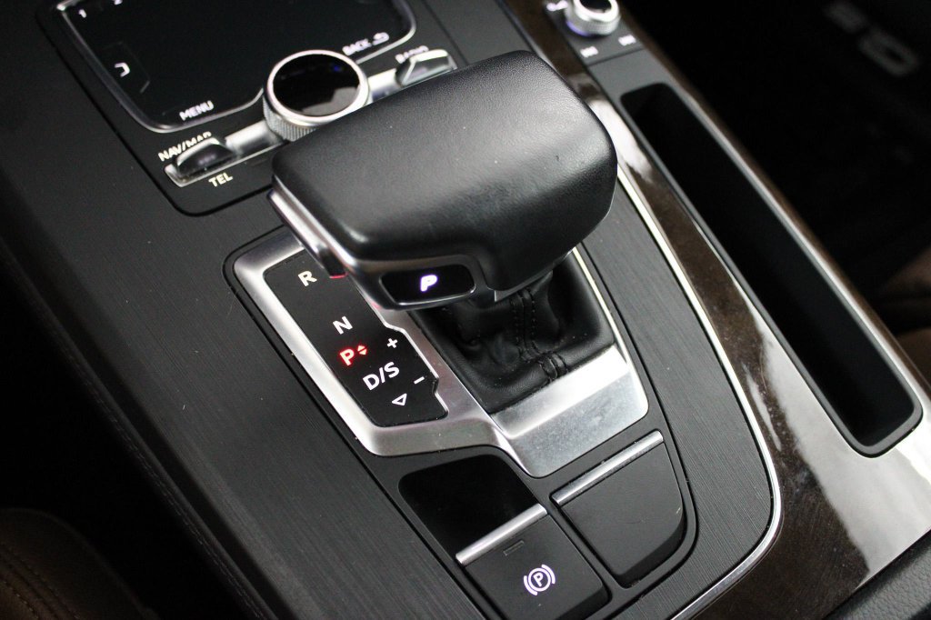 Used 2019 Audi Q5 2.0T Premium Plus AWD/4WD image 38