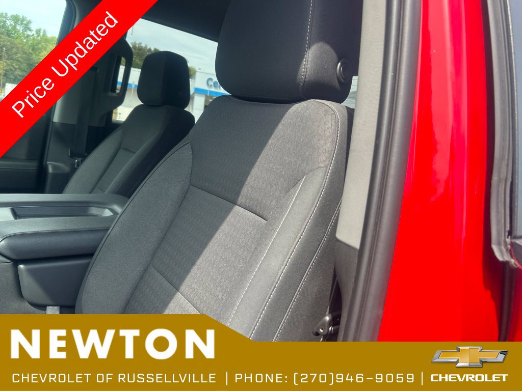 Used 2022 Chevrolet Silverado 1500 LT AWD/4WD image 5