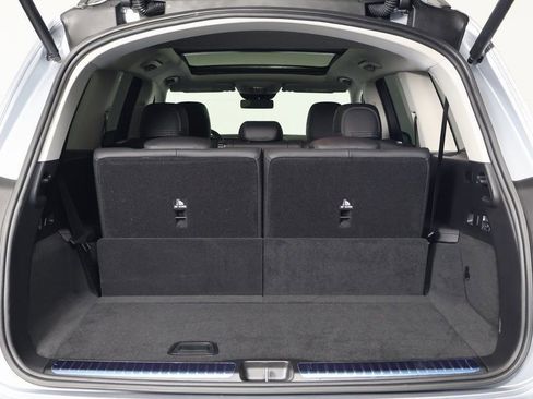 New 2026 Mercedes-Benz GLS 450 4MATIC image 9