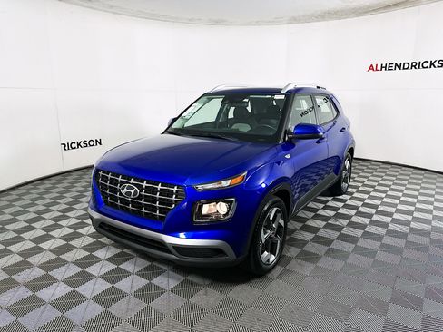 Used 2022 Hyundai Venue SEL image 7