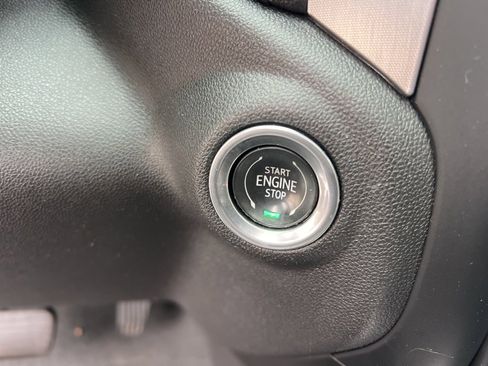 Used 2019 GMC Sierra 1500 SLT w/ SLT Premium Plus Package image 19