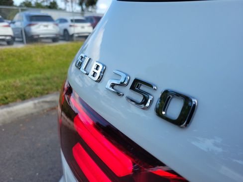Certified 2025 Mercedes-Benz GLB 250 image 6