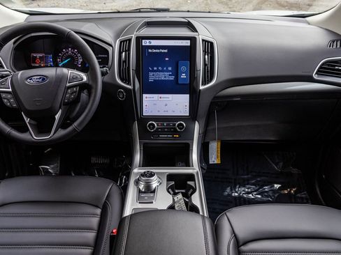 New 2024 Ford Edge SEL w/ Convenience Package image 4