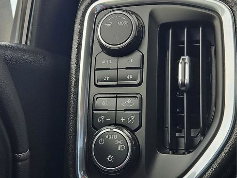Used 2020 Chevrolet Silverado 1500 RST AWD/4WD image 13