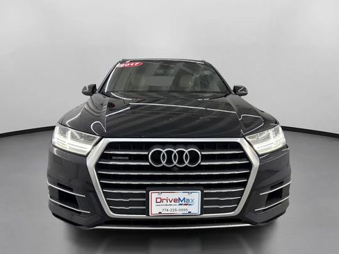 Used 2017 Audi Q7 3.0T Premium Plus w/ Premium Plus Package image 2