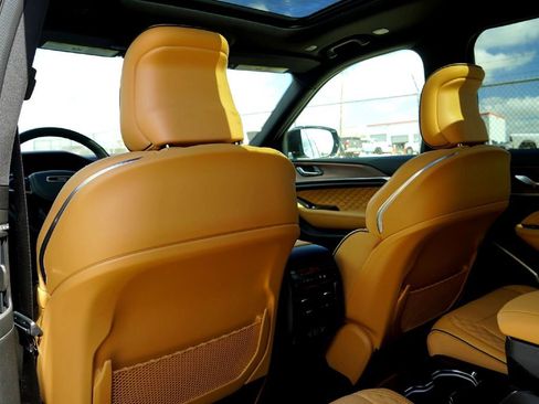 New 2025 Jeep Grand Cherokee L Summit w/ Obsidian Package image 25