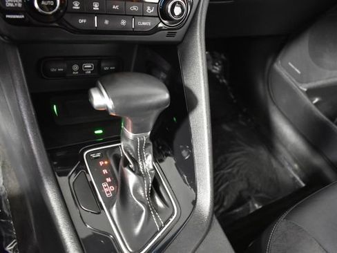 Used 2018 Kia Niro EX w/ EX Touring Graphite Edition FWD image 27