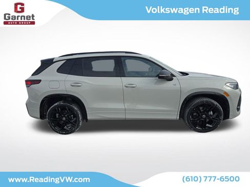 New 2026 Volkswagen Tiguan SE R-Line image 6