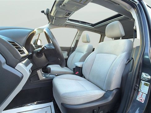 Used 2018 Subaru Forester 2.5i Premium w/ All-Weather Package AWD/4WD image 29