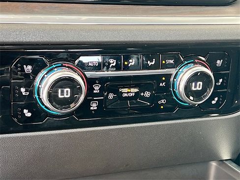 New 2026 GMC Sierra 1500 SLT image 11