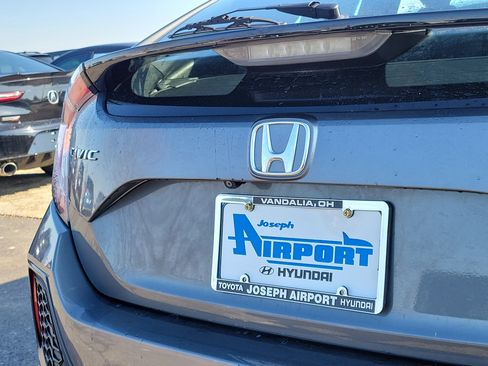 Used 2017 Honda Civic EX image 7