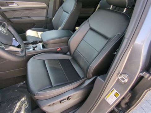 Certified 2023 Volkswagen Atlas Cross Sport SE AWD/4WD image 22