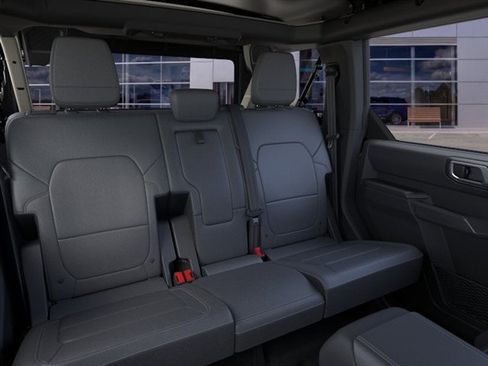 New 2025 Ford Bronco Badlands w/ Sasquatch Package AWD/4WD image 11