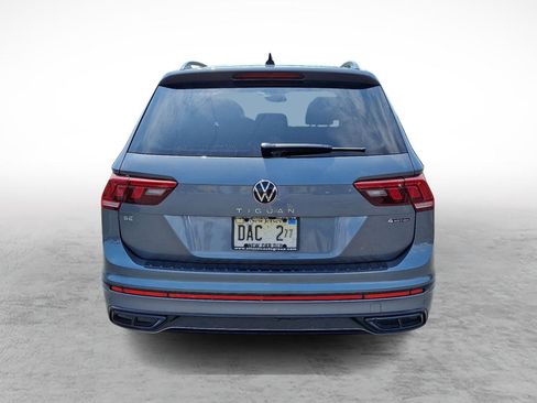 Used 2024 Volkswagen Tiguan SE R-Line image 4