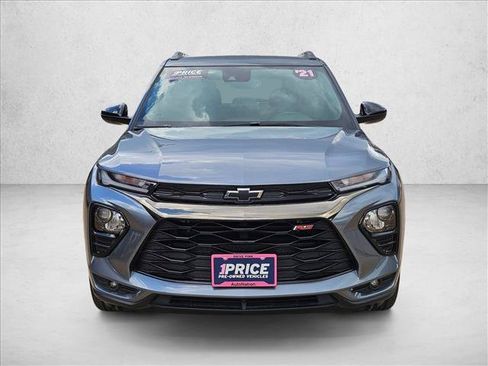 Used 2021 Chevrolet TrailBlazer RS w/ Convenience Package FWD image 2