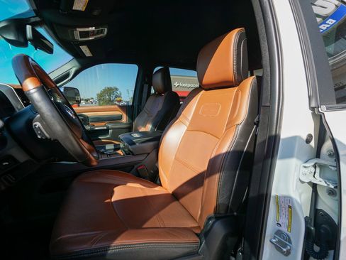 Used 2022 RAM 2500 Limited image 19