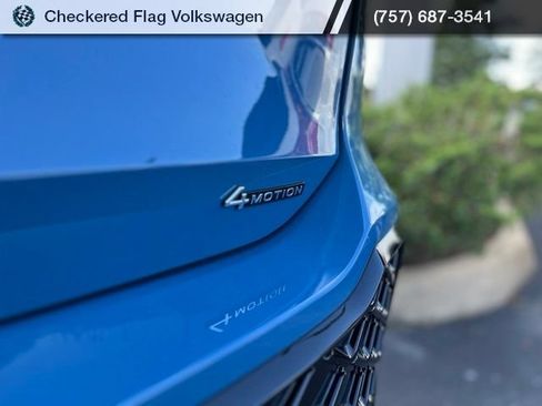 Used 2026 Volkswagen Tiguan SE R-Line AWD/4WD image 10