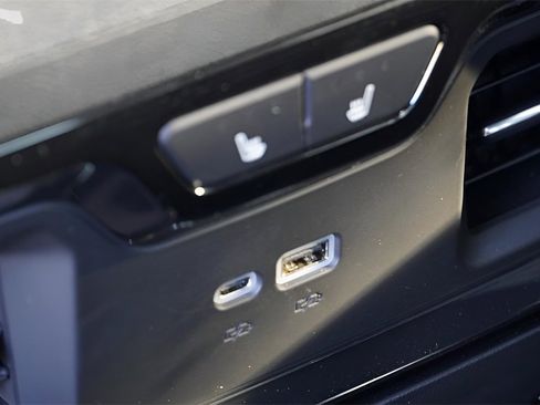 New 2026 GMC Sierra 2500 AT4 w/ AT4 Premium Plus Package image 35