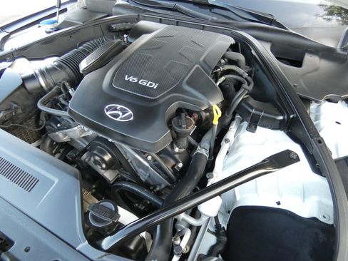 Used 2015 Hyundai Genesis 3.8 w/ Option Group 04 image 84