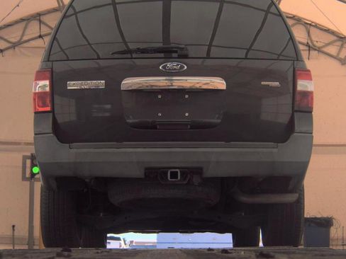 Used 2007 Ford Expedition XLT image 6