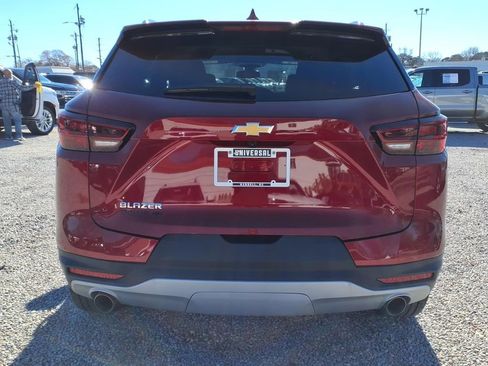 Used 2025 Chevrolet Blazer LT w/ Convenience Package image 6