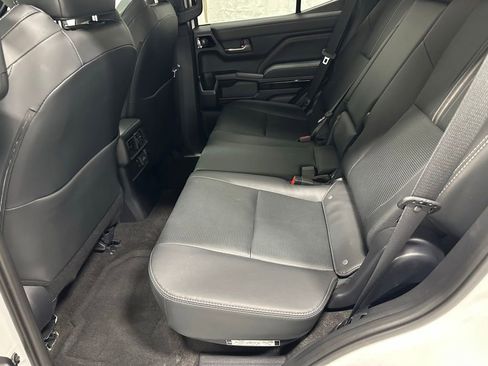 Used 2025 Toyota 4Runner Limited AWD/4WD image 44