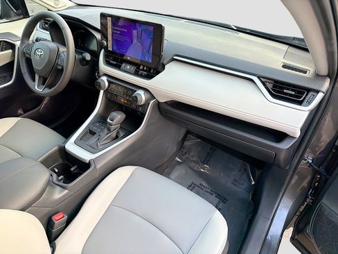 Used 2024 Toyota RAV4 XLE Premium image 14