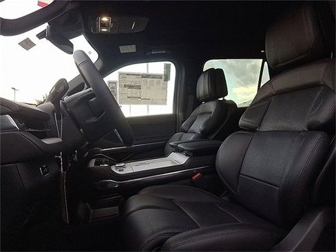 New 2025 Lincoln Navigator L Reserve w/ Jet Appearance Package image 7