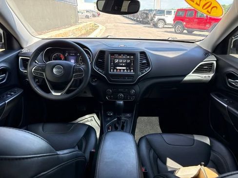 Used 2022 Jeep Cherokee Latitude Lux AWD/4WD image 14