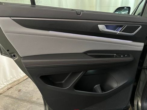 Certified 2024 Volkswagen Atlas Peak Edition SE image 23