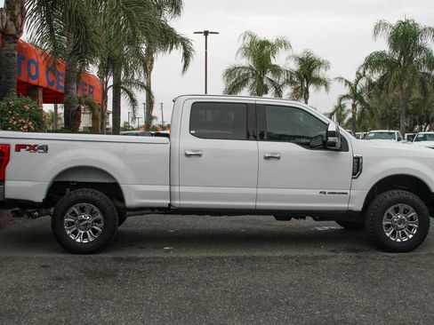 Used 2018 Ford F250 XLT w/ XLT Premium Package image 13