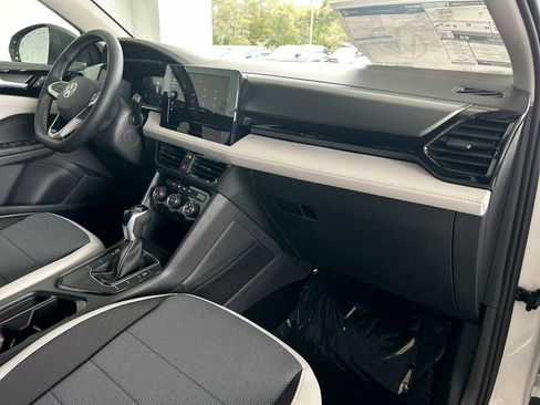 New 2026 Volkswagen Taos S image 31